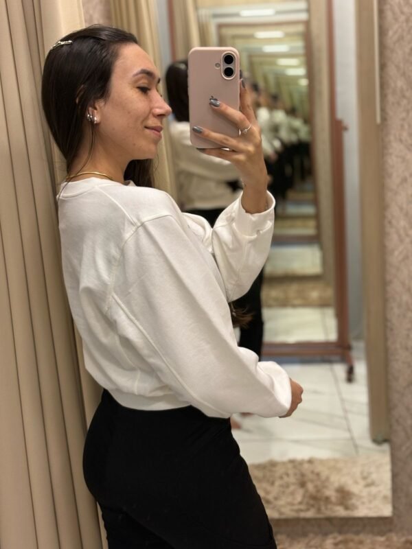 Blusa Moletom Cropped Off White - Imagem 2