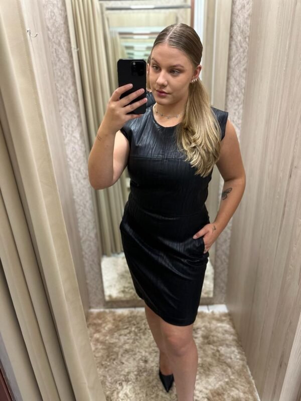 Vestido Curto em PU Preto - Imagem 3